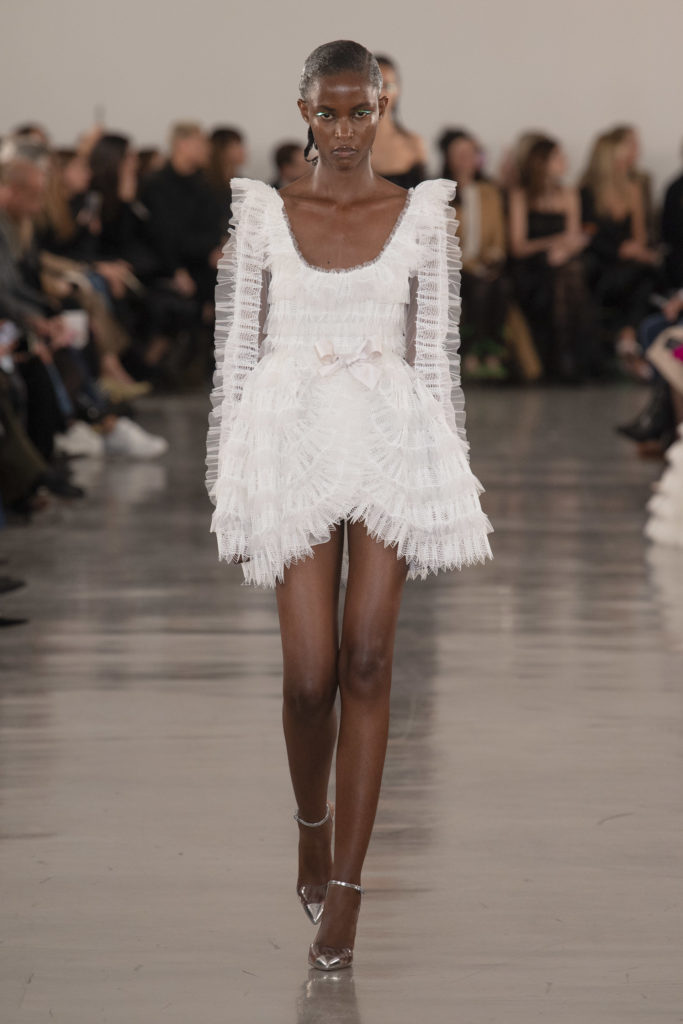 Fall-Winter 2022-2023 - Giambattista Valli Paris | Haute Couture