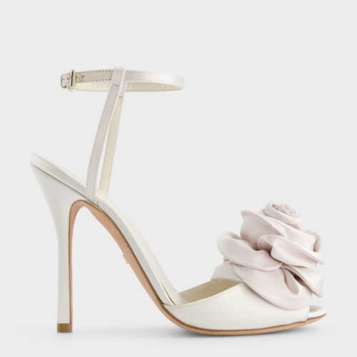 Ivory satin heeled sandals with flower